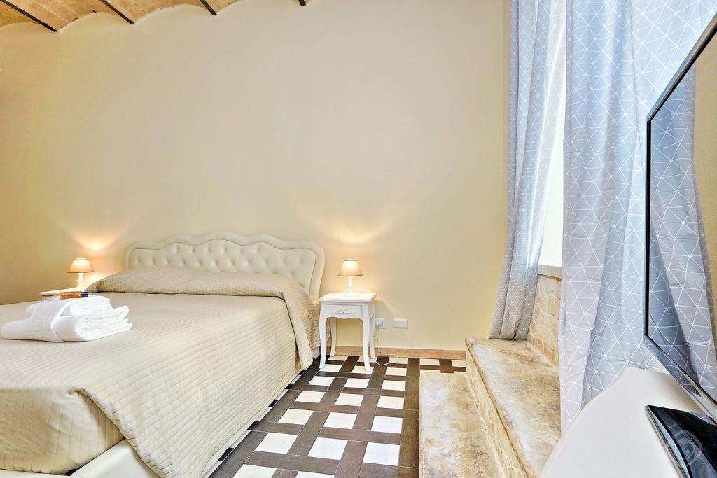 Cavour Colosseum Comfor